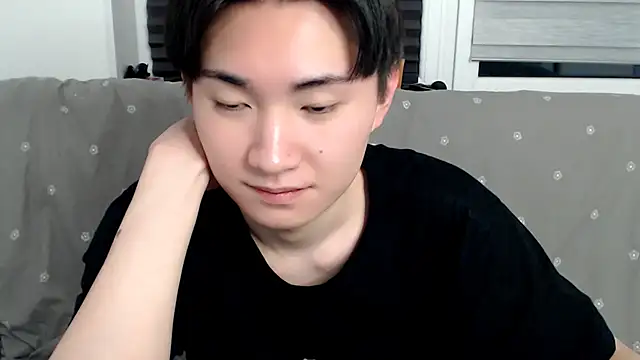 Snapshot of Miram_Yu chatting on 01.31.25 Miram Yu online show from 01.31.25