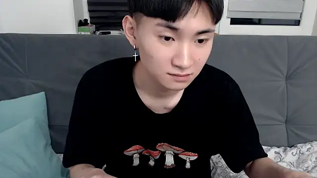 Snapshot of Miram_Yu chatting on 02.09.25 Miram Yu online show from 02.09.25