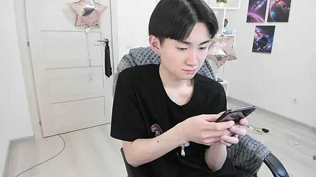 Snapshot of Miram_Yu chatting on 03.09.25 Miram Yu online show from 03.09.25