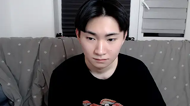Snapshot of Miram_Yu chatting on 03.09.25 Miram Yu online show from 03.09.25