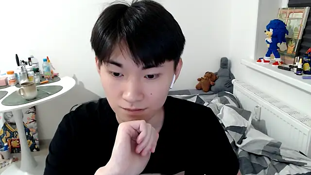 Snapshot of Miram_Yu chatting on 10.12.25 Miram Yu online show from 10.12.25