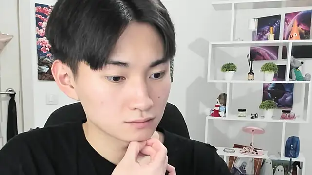 Snapshot of Miram_Yu chatting on 10.18.25 Miram Yu online show from 10.18.25