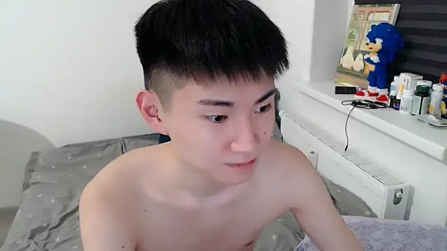 Miram Yu online show from 05.12.26