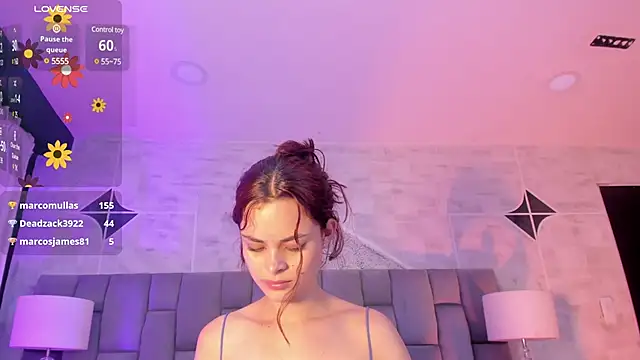 HannaRhodes online show from 01.04.25