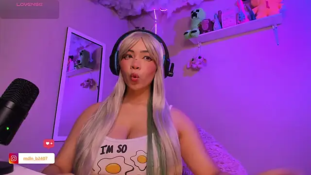 MadelineBenet online show from 09.30.25