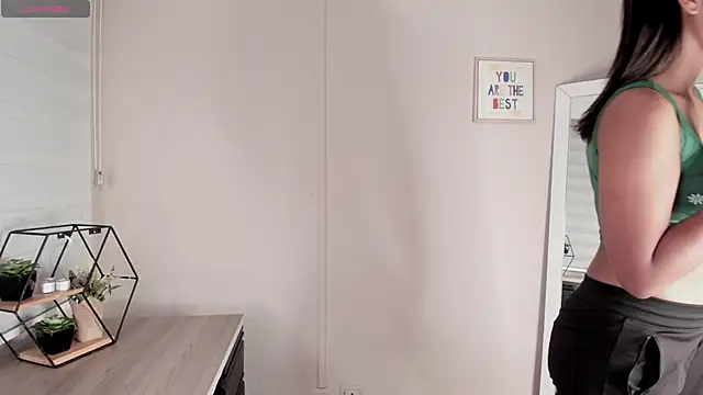  kylie  smith  online show from 01.09.25