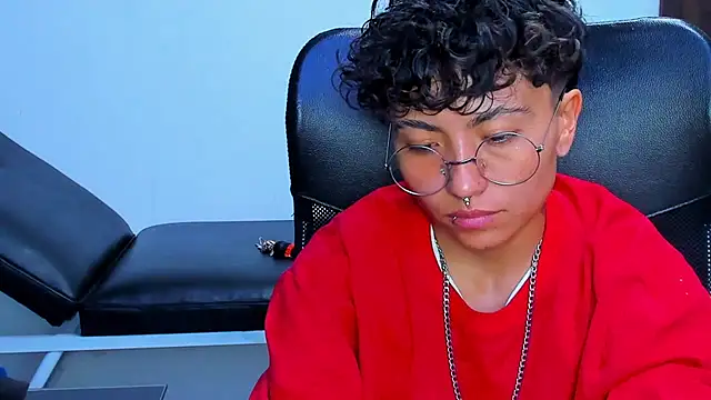 Im Mathias online show from 02.15.26