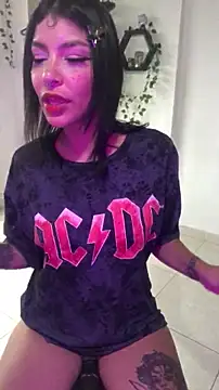 Luna-Chann online show from 02.13.26