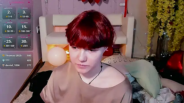 Snapshot of DreamyLuna chatting on 03.01.25 DreamyLuna online show from 03.01.25