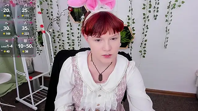 Snapshot of DreamyLuna chatting on 03.16.25 DreamyLuna online show from 03.16.25