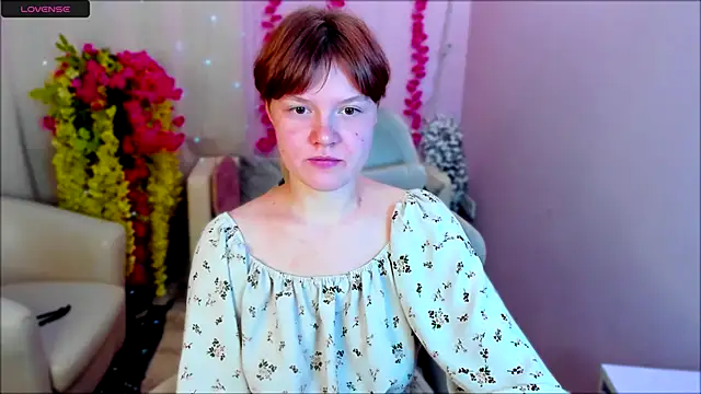 DreamyLuna online show from 09.19.25