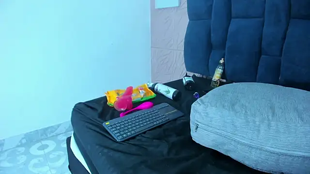 Melody Megann online show from 01.17.25