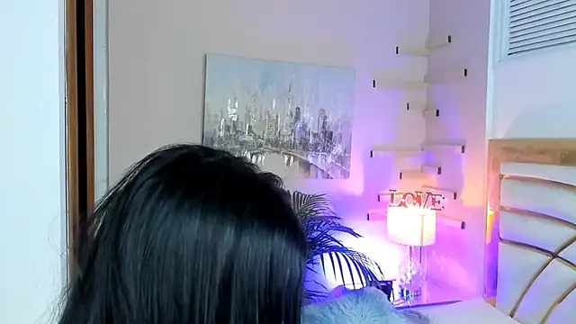 Snapshot of scarlet_hill chatting on 01.24.25 scarlet hill online show from 01.24.25