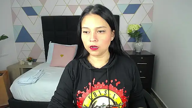nare celebi online show from 12.31.24