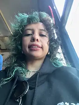 Sweet Chaos online show from 12.17.25