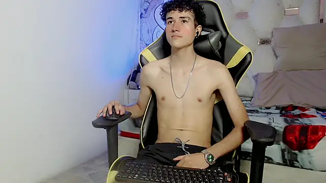 Snapshot of johnny_cagee chatting on 09.26.25 johnny cagee online show from 09.26.25