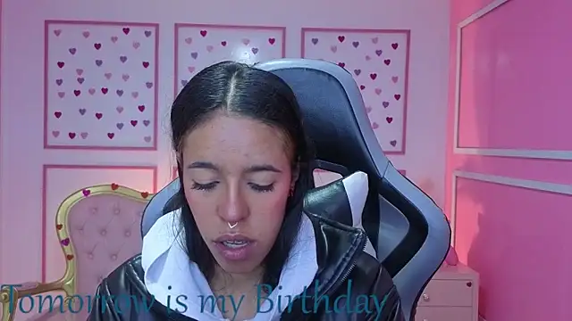 stephania t online show from 10.15.25