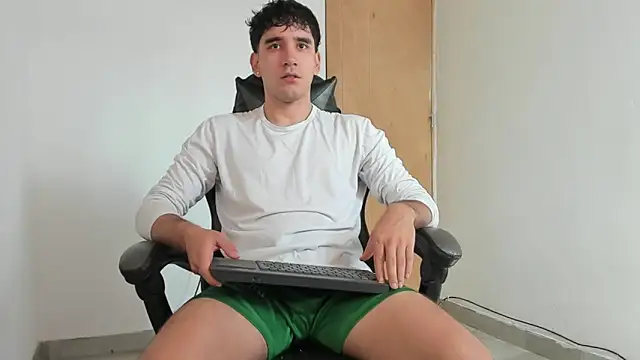 leo030809 online show from 05.18.26