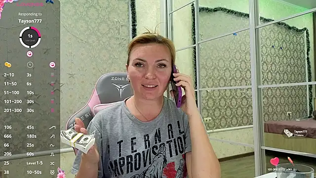 -DIVORA- online show from 12.17.24