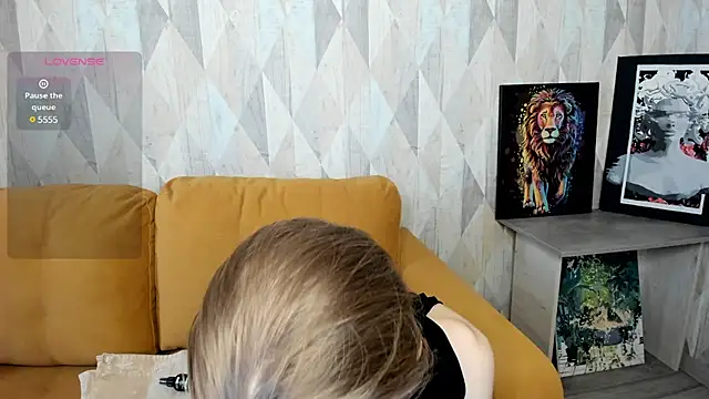 Snapshot of Michelle_Blond chatting on 03.01.25 Michelle Blond online show from 03.01.25