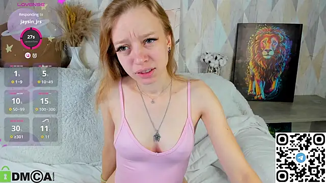 Snapshot of Michelle_Blond chatting on 09.17.25 Michelle Blond online show from 09.17.25