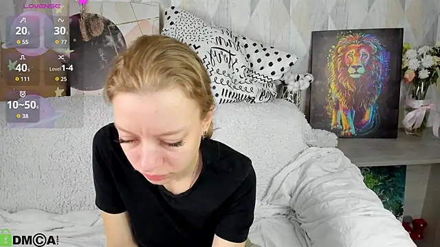 Snapshot of Michelle_Blond chatting on 09.29.25 Michelle Blond online show from 09.29.25