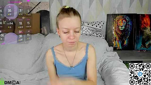 Snapshot of Michelle_Blond chatting on 10.13.25 Michelle Blond online show from 10.13.25