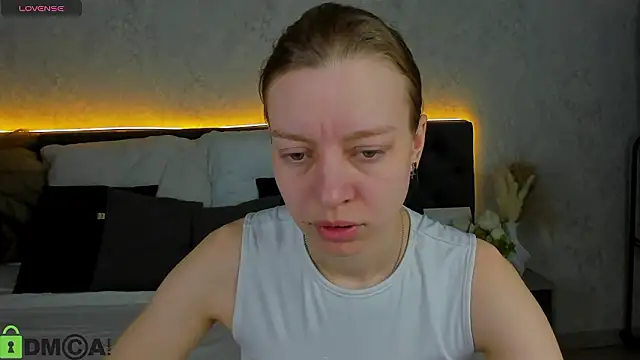 Michelle Blond online show from 02.02.26