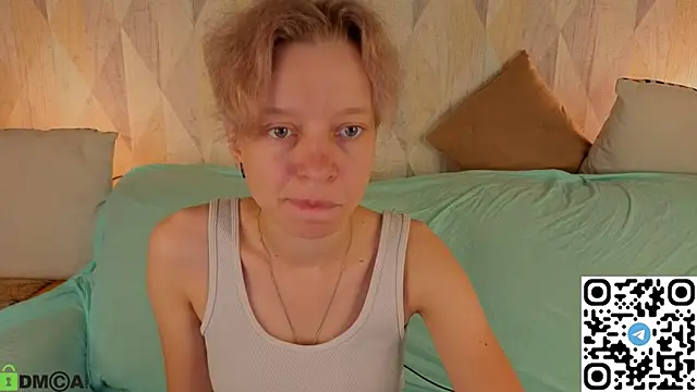 Snapshot of Michelle_Blond chatting on 07.18.26 Michelle Blond online show from 07.18.26