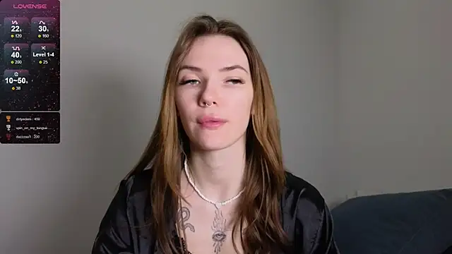 Snapshot of Vetalife chatting on 02.27.25 Vetalife online show from 02.27.25