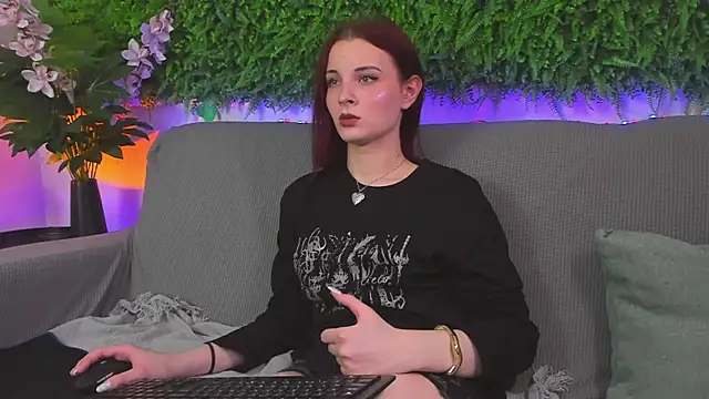 AprilAvery online show from 03.20.25