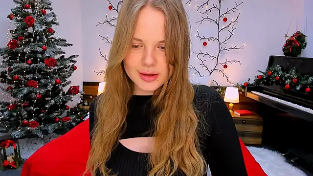 Snapshot of holy_kitty chatting on 01.10.25 holy kitty online show from 01.10.25