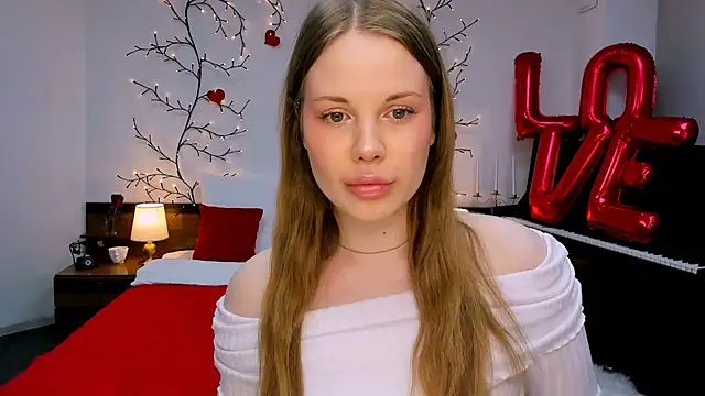 Snapshot of holy_kitty chatting on 02.20.25 holy kitty online show from 02.20.25
