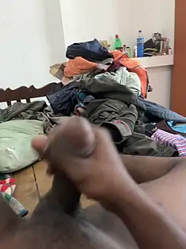 Snapshot of tamil000000 chatting on 02.16.25 tamil000000 online show from 02.16.25