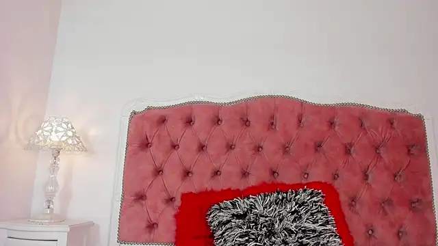 amberlitle online show from 09.11.25