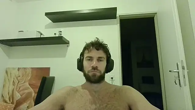 alpha-hunk online show from 10.12.25