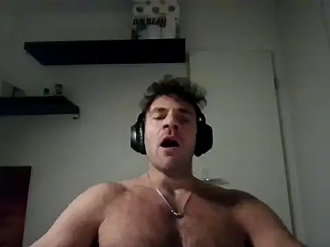 alpha-hunk online show from 11.09.25