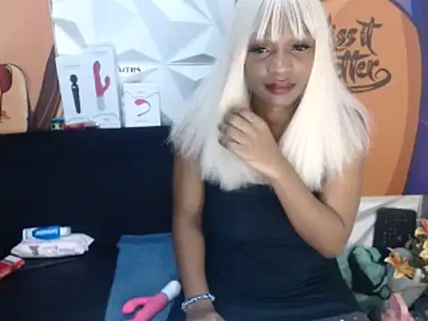 Snapshot of Ebonypreciousx chatting on 12.10.24 Ebonypreciousx online show from 12.10.24
