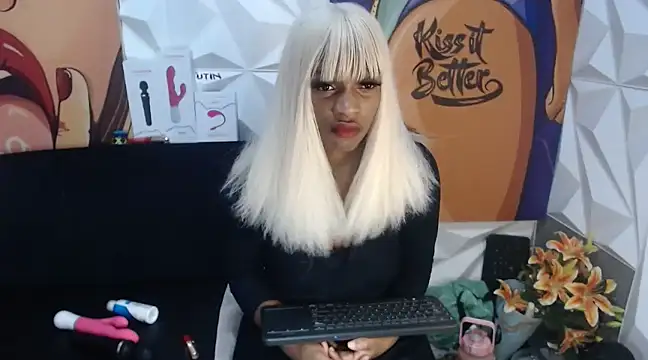 Snapshot of Ebonypreciousx chatting on 12.10.24 Ebonypreciousx online show from 12.10.24