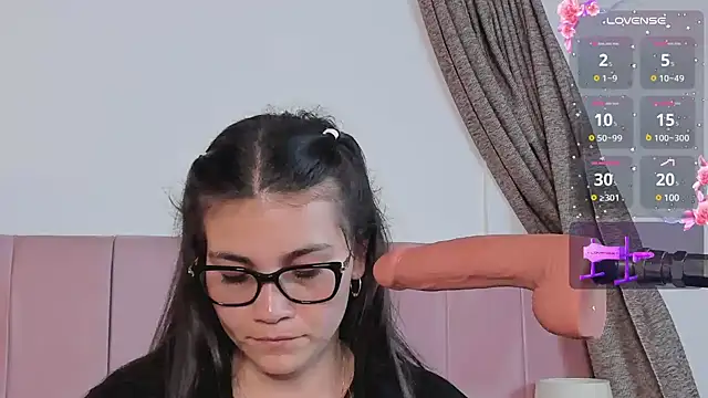 aurora divine online show from 03.22.25