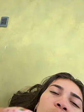 Snapshot of aurora_divine chatting on 11.16.25 aurora divine online show from 11.16.25