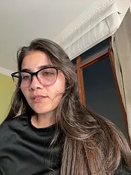 Snapshot of aurora_divine chatting on 12.04.25 aurora divine online show from 12.04.25