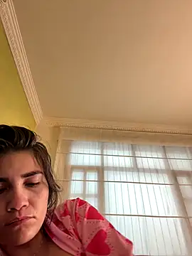 Snapshot of aurora_divine chatting on 12.20.25 aurora divine online show from 12.20.25