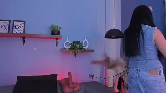 maddy walker online show from 11.08.25