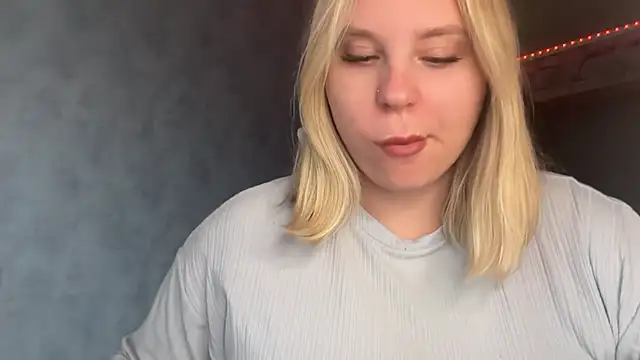 Thalia  Star online show from 10.17.25