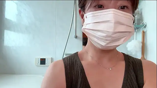 Risa 06 online show from 10.18.25