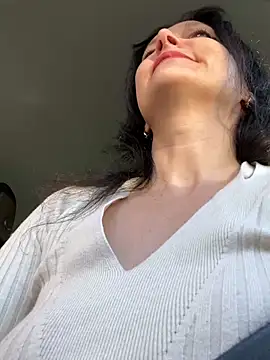-OLYA- online show from 03.04.25