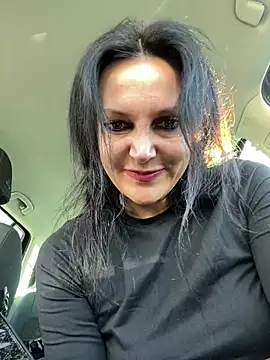 -OLYA- online show from 03.04.25