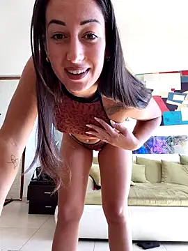 Snapshot of feetqueen96 chatting on 10.07.25 feetqueen96 online show from 10.07.25