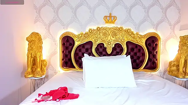 KendralHolson online show from 10.02.25